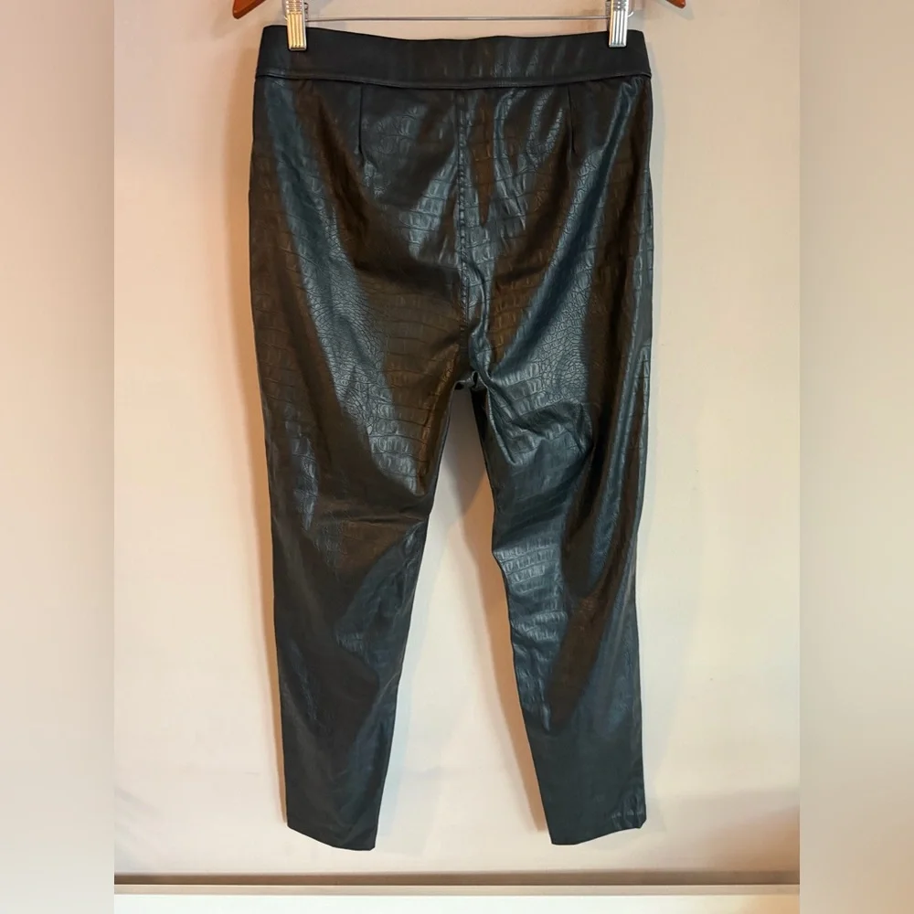 Vince Camuto women’s Croc-Embossed‎ Faux Leather Pants - Black